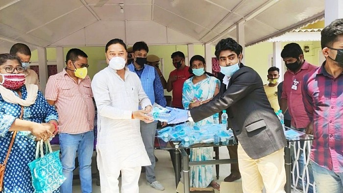 METS president With MP sir Dilip Saikia